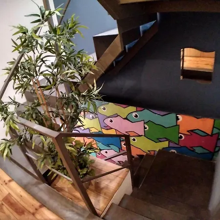 Hostal Sardines And Friends 04 *