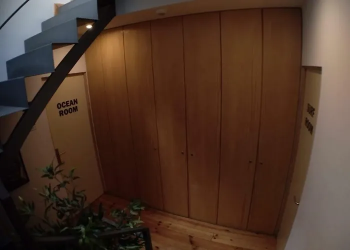 Sardines And Friends 04 Vandrarhem