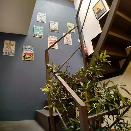 Sardines And Friends 04 Albergue *