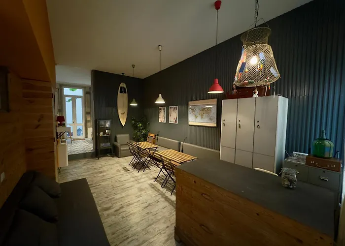 Sardines And Friends 04 Ostello